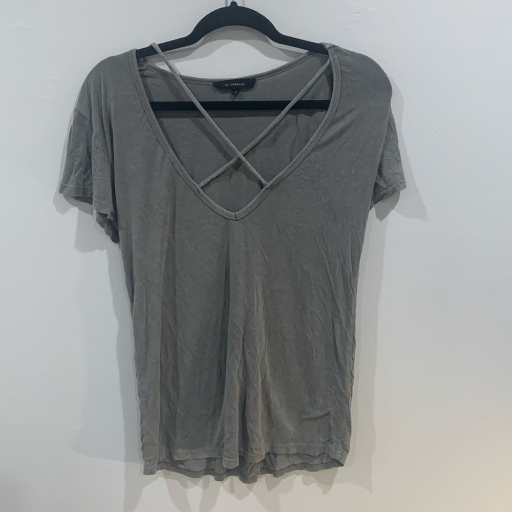 Olivaceous grey short sleeve top